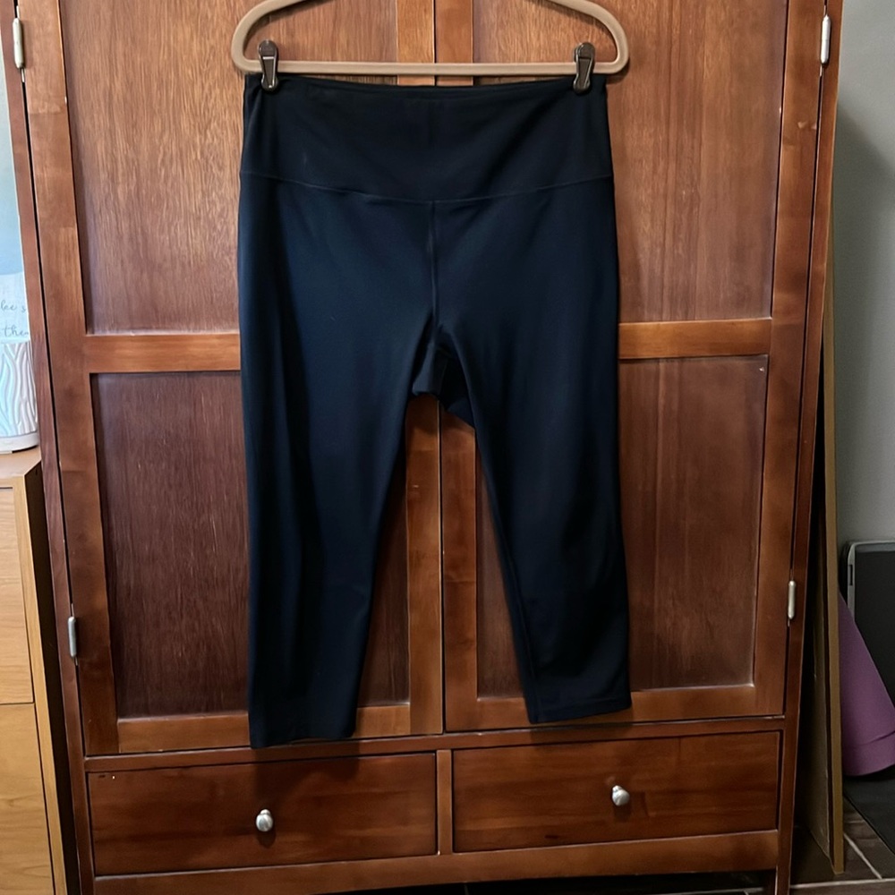 Zella XL Crop Leggings